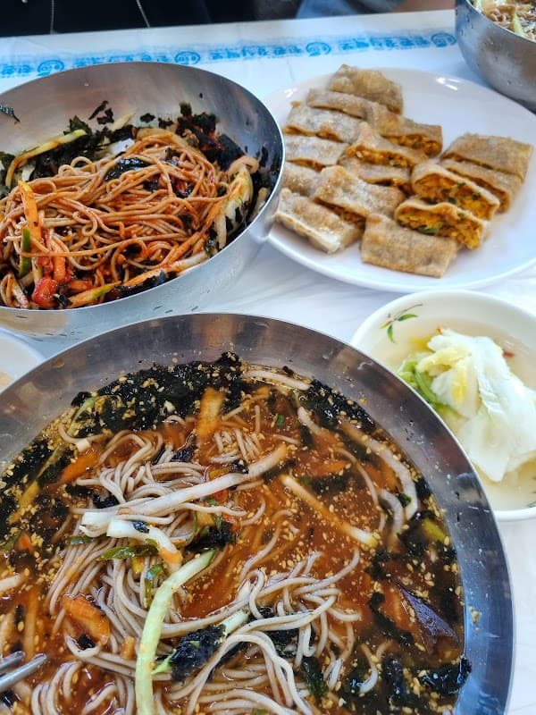 범바위 막국수