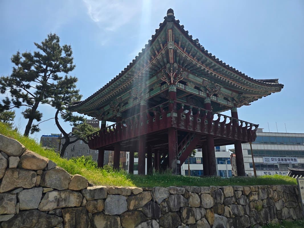 진남관