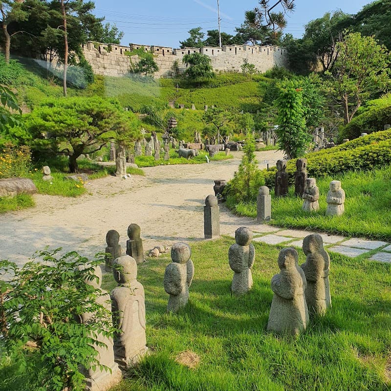 목인박물관 목석원