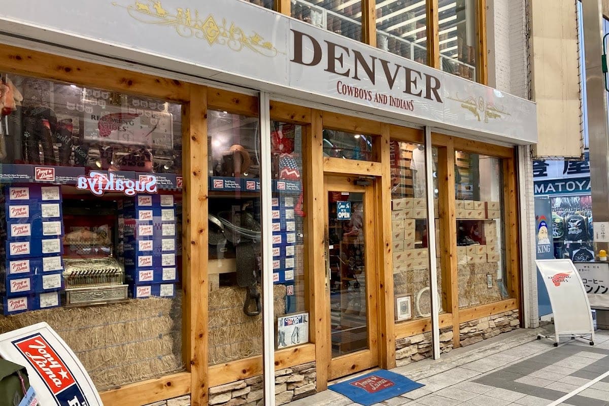 DENVER Cowboys & Indians