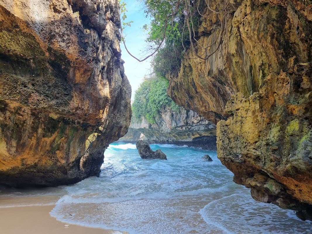술루반 비치