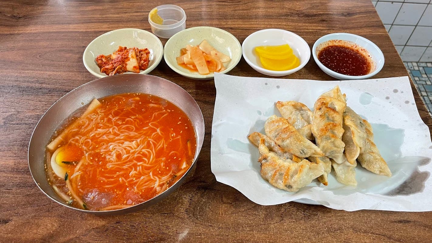 복성 만두 냉면